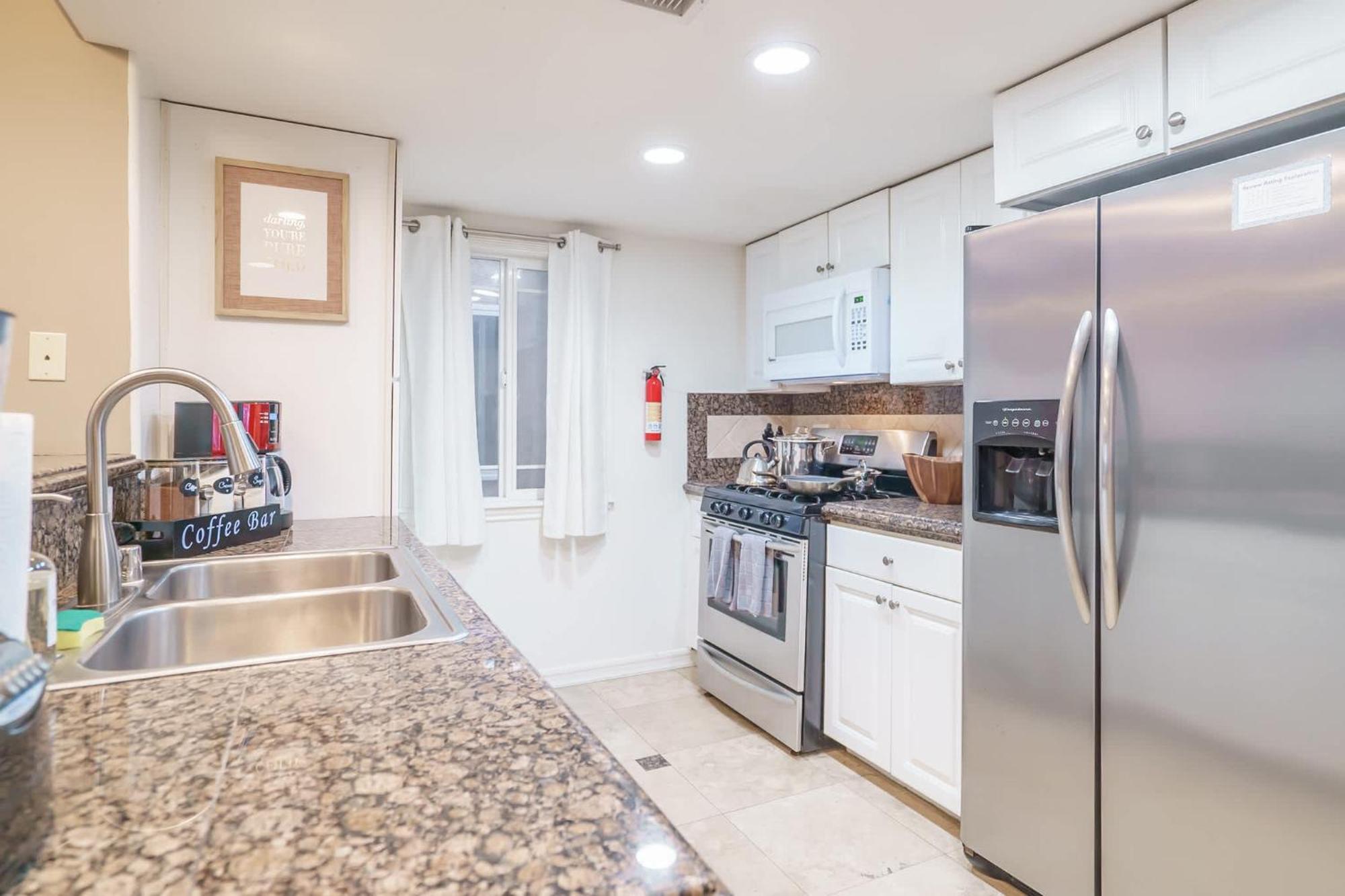 Вілла Awesome 3Br 1 Block To Ocean Fast Wifi C1 Ньюпорт-Біч Екстер'єр фото