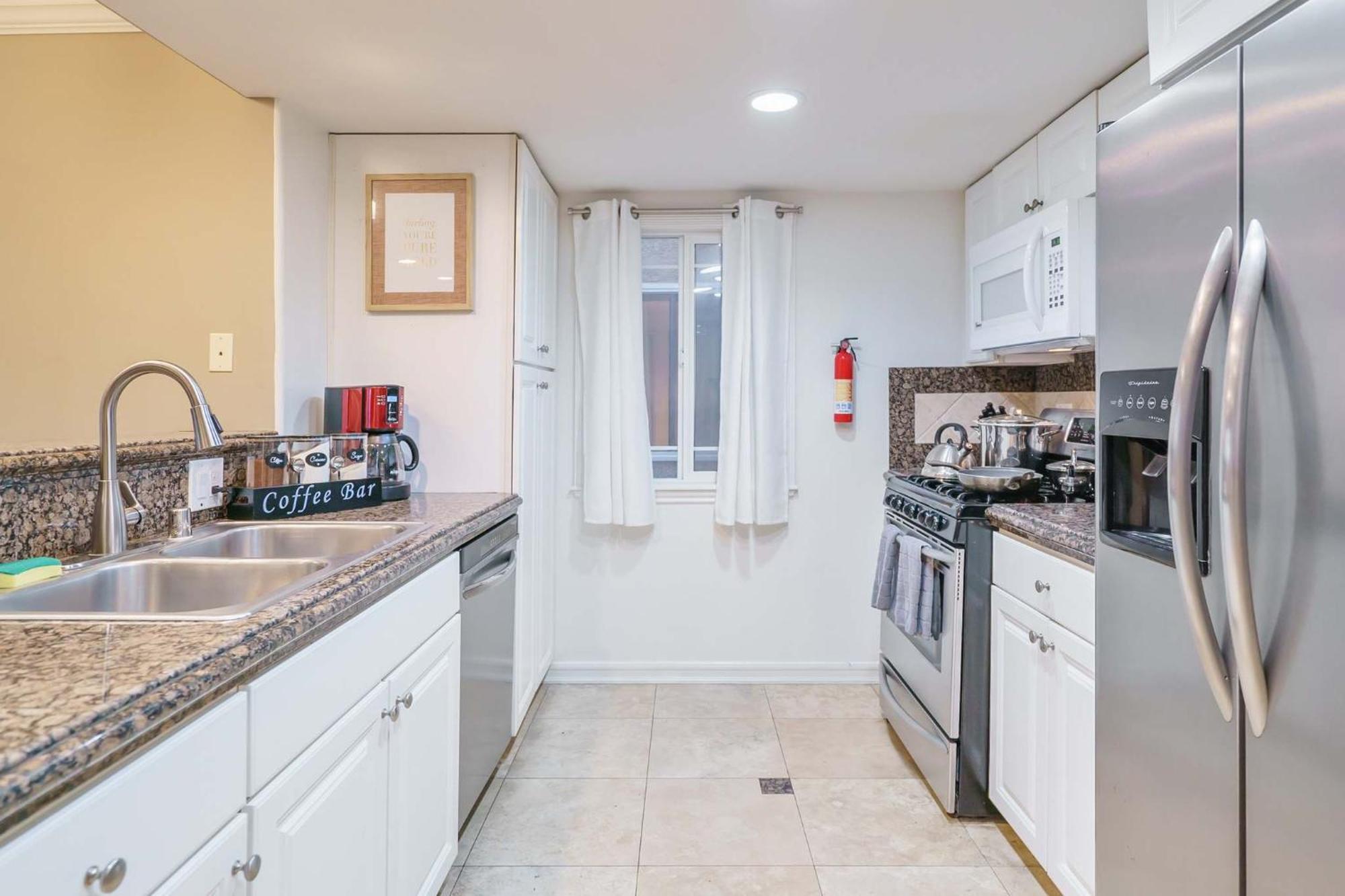 Вілла Awesome 3Br 1 Block To Ocean Fast Wifi C1 Ньюпорт-Біч Екстер'єр фото