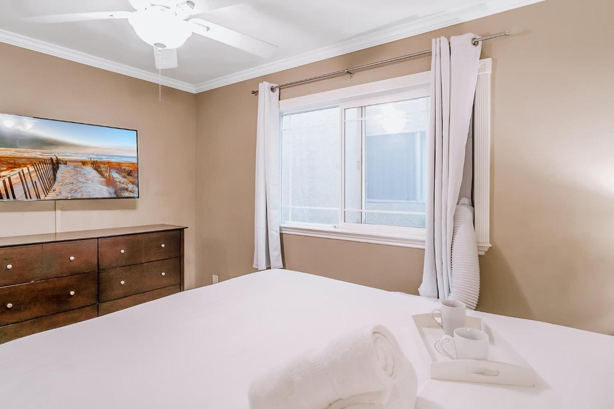 Вілла Awesome 3Br 1 Block To Ocean Fast Wifi C1 Ньюпорт-Біч Екстер'єр фото